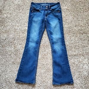 NWOT American Eagle "Artist" Flared Leg Jeans - Low Rise Size 4